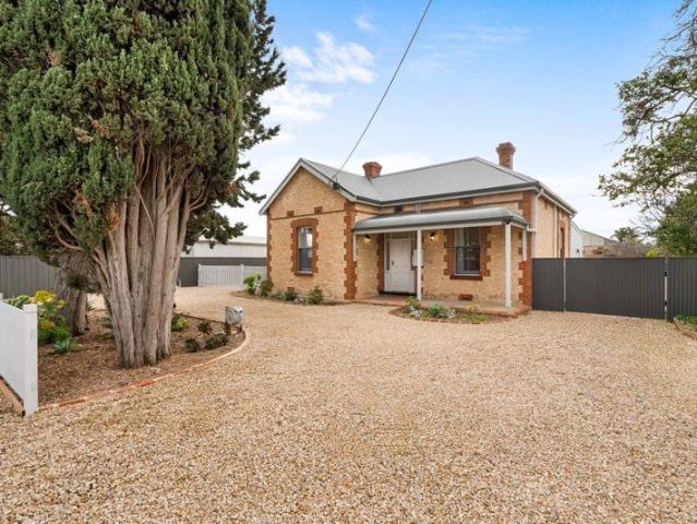 Blend of Historic Character and Modern Interiors