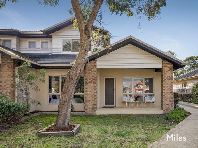 Blending Comfort, Style And Simplicity In The Heart Of Macleod An Exceptional Opportunity For Buyers Or Investors Alike