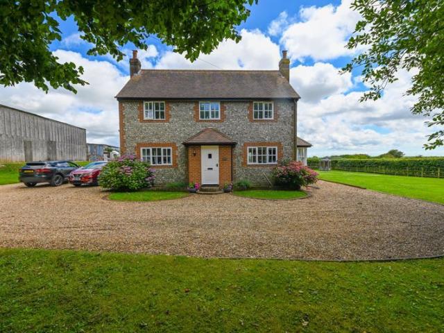 Blendworth, Waterlooville PO8, 3 bed detached house to rent, £2,100 pcm | PrimeLocation