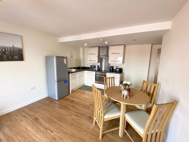 Blenheim Court, Leicester LE1, 3 bed flat to rent, £1,250 pcm | PrimeLocation