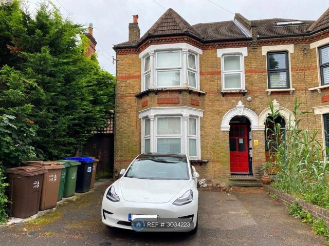 Blenheim Gardens, Wallington SM6, 1 bed flat to rent, £1,250 pcm | PrimeLocation