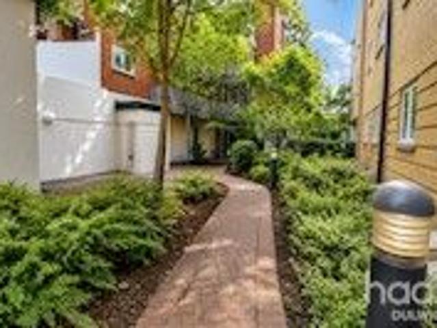 Blenheim Grove, SE15