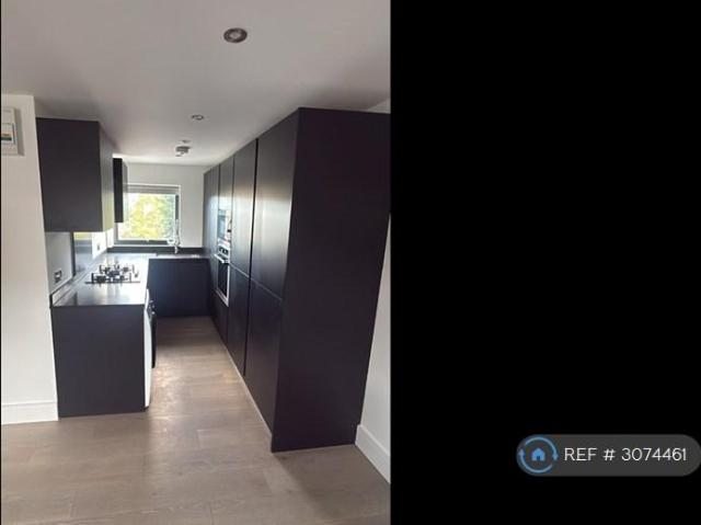 Blenheim Park Road, South Croydon, CR2 2 bed flat to rent £1,700 pcm £392 pw