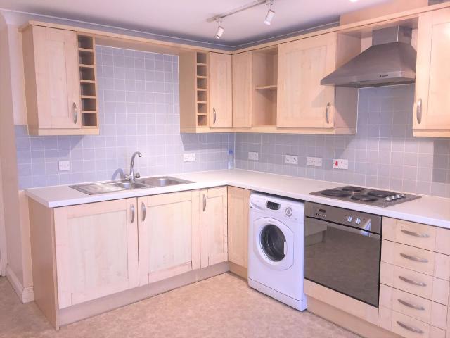 Blenheim Road, Eastleigh, Hampshire SO50, 2 bed flat to rent, £1,200 pcm | PrimeLocation
