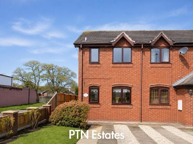 Blenheim Road, Kingswinford DY6, 2 bed property to rent, £950 pcm | PrimeLocation