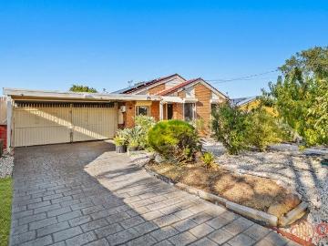 Blessing in disguise on 533sqm Land for the First Home buyer / Investor / Downsizer!