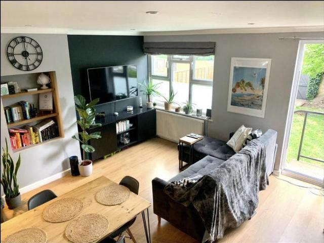 Blessington Road 3 bed ground floor maisonette to rent £2,500 pcm £577 pw