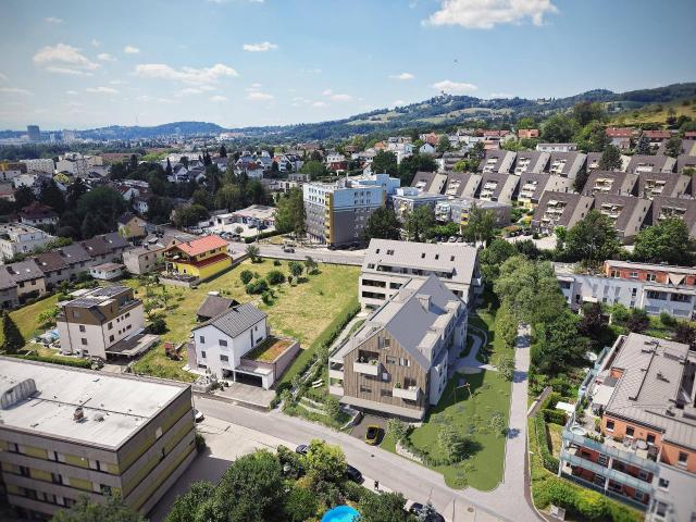 Blick über Linz | 2 Raum Emporenwohnung inklusive Tiefgaragenstellplatz in Urfahr