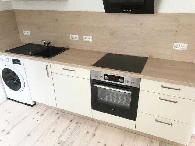 Blick aufs Schloss – Single Wohnung zu vermieten