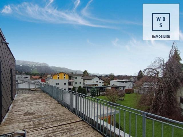 Blick in die Berge!3 Zimmer Penthouse Wohnung mit traumhafter Terrasse in Höchst