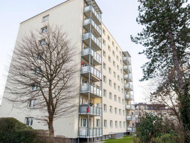 Blick ins Grüne – ABSOLUT ZENTRAL UND RUHIG – Erstbezug nach Sanierung
