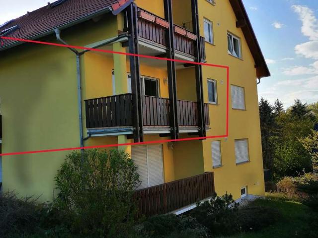 Blick ins Grüne & dennoch zentral: 2 Zimmer Wohnung in Reichenbach