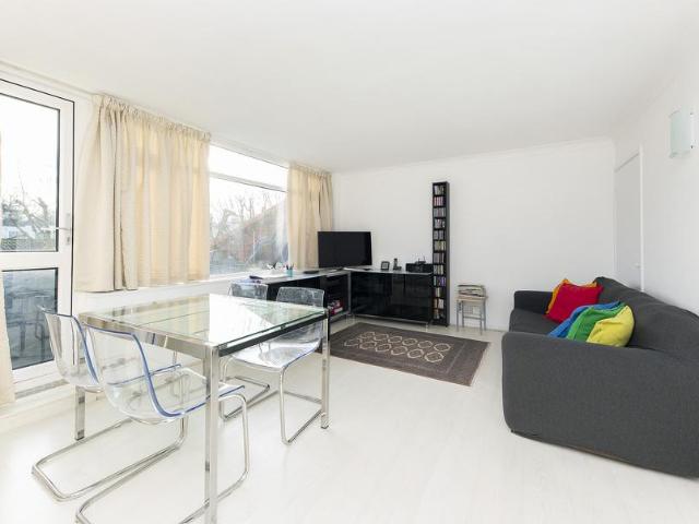Blincoe Close, London, SW19 5PP, United Kingdom | 2 bed apartment for rent #140656948 | Rentberry
