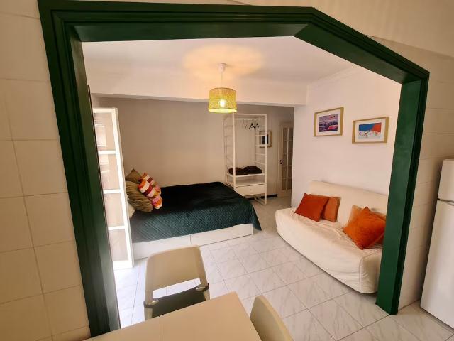 Bliss Studio 5 Min Walk to the Beach with Sea View