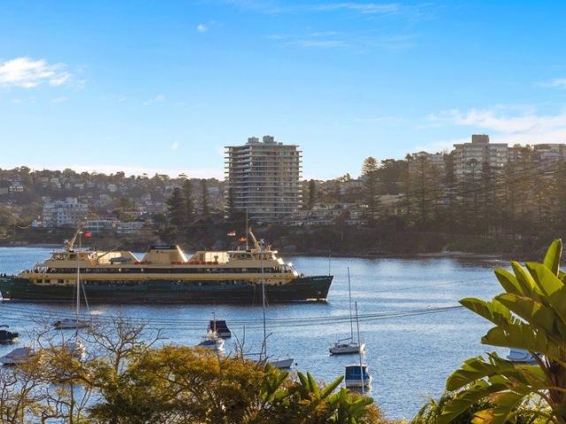 Blissful harbourside living