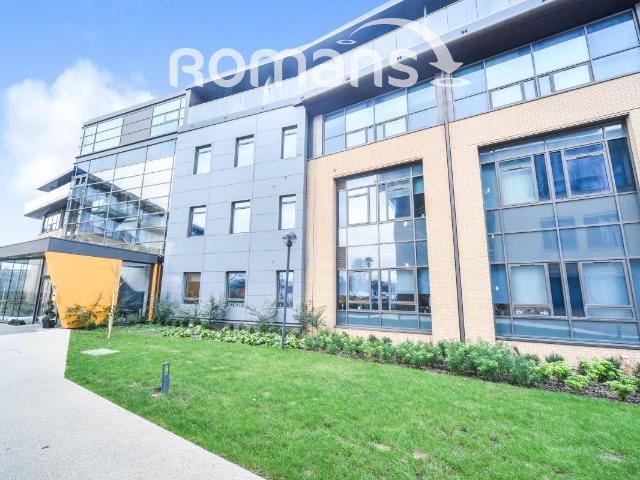 Blu Bracknell, Wokingham Road, Bracknell RG42, 1 bed flat to rent, £1,300 pcm | PrimeLocation