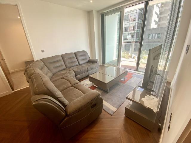 Blue, Media City UK, Salford Quays, Salford M50, 2 bed flat to rent, £1,300 pcm | PrimeLocation