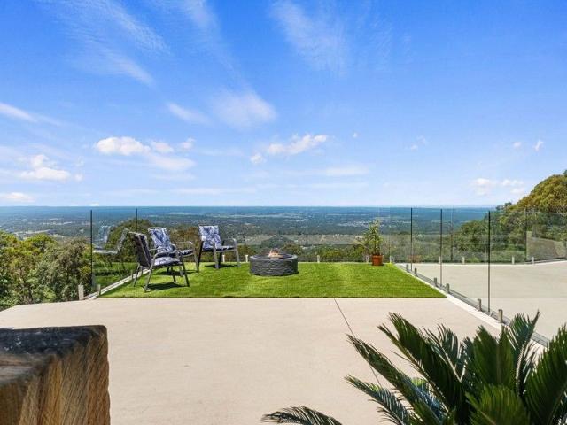 Blue Mountains Acreage Retreat With Incredible Views