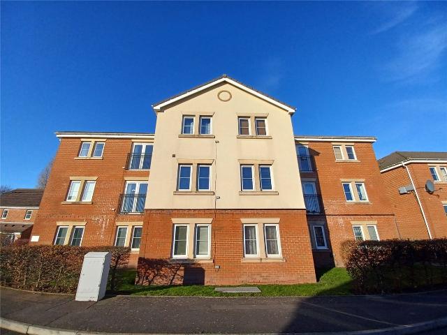 Blue Cedar Drive, Streetly, Sutton Coldfield, West Midlands B74, 1 bed flat to rent, £900 pcm | PrimeLocation