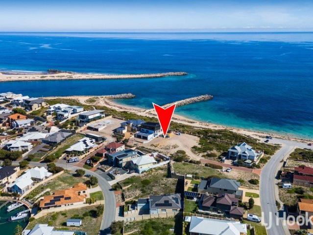 Blue Chip Direct Ocean Front 623m2 Elevated Lot with Private Beach Access