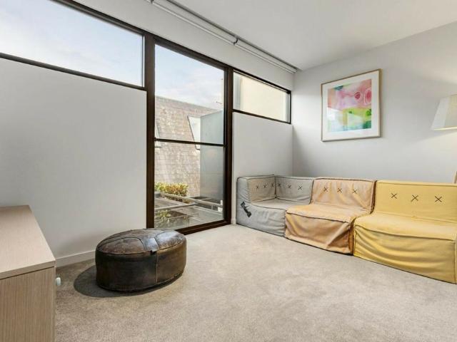 BLUE CHIP FAMILY BRILLIANCE IN A PRIVATE COURT SETTING