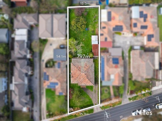 Blue Chip Opportunity on a Generous 797sqm Allotment