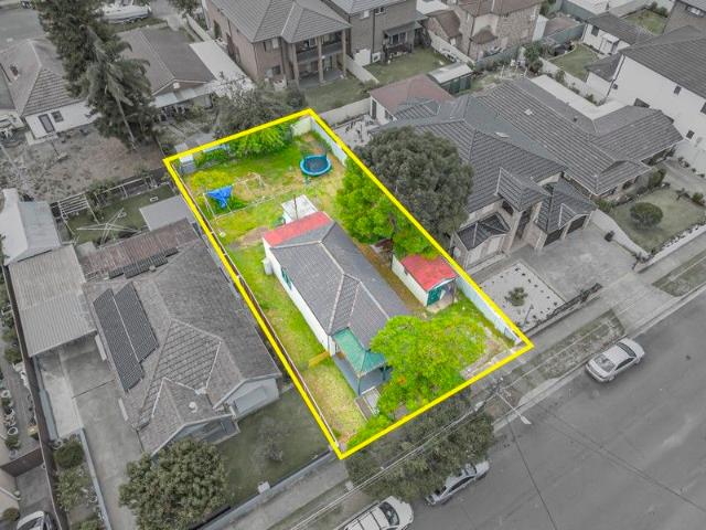 BLUE CHIP OPPORTUNITY ON THE AUBURN LIDCOMBE BORDER!