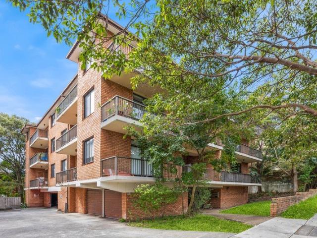Blue Chip Rose Bay Block with Endless Potential