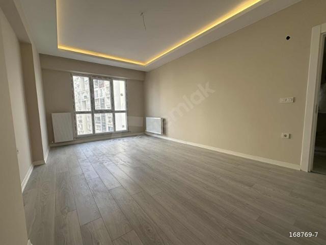 BLUE GARDEN CORNER SİTESİNDE 2+1 KİRALIK SAWHASTOKULMETRO