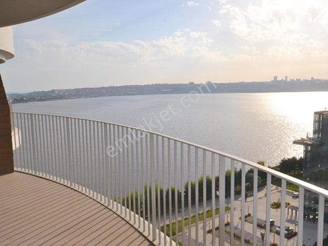 Blue Lake Sitesinde Muhteşem Göl Deniz Manzaralı Eşyalı Lüks 1+1