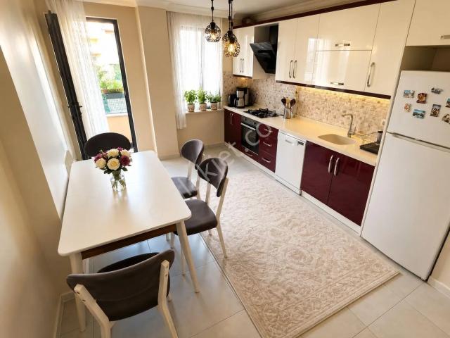 Blue Life Egenden Gerçek İlan kadıköyde Ön Cephe Full Kredi Satılık Ayrı Mutfak Asansörlü 2+1 Dairee
