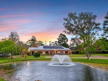Blue Ribbon Estate Living