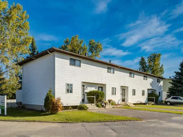 Blue Sage Townhouses 3 Bedroom Apartment for Rent