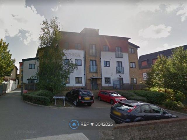Bluecoats Yard, Maidstone ME15, 2 bed flat to rent, £1,350 pcm | PrimeLocation