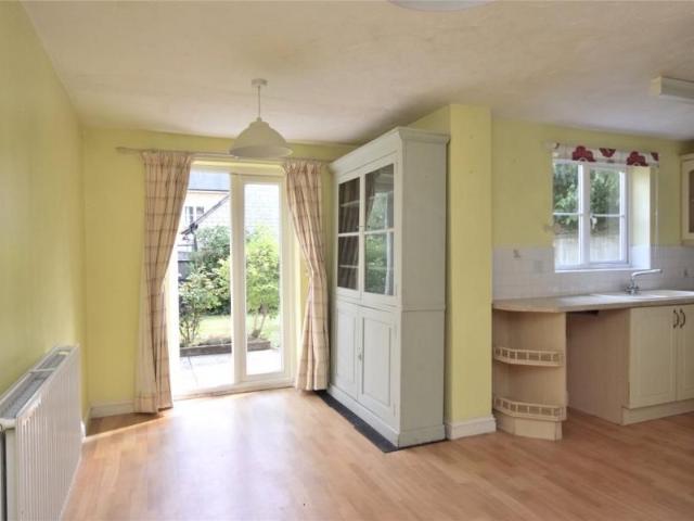 Bluebell Way, Carterton, Oxfordshire, OX18