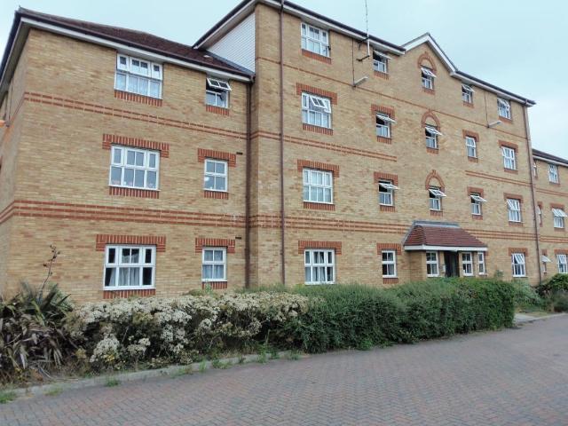 Bluebell Way, Ilford, Essex IG1, 2 bed flat to rent, £1,600 pcm | PrimeLocation