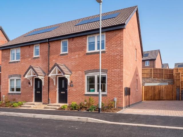 Bluebell Way, Shepshed, Loughborough LE12, 3 bed property to rent, £1,400 pcm | PrimeLocation