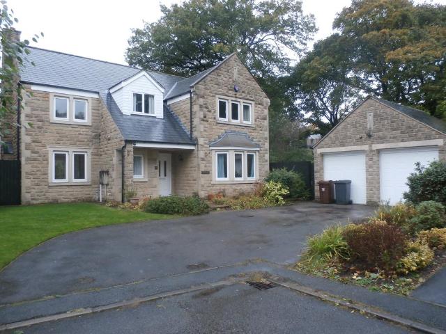 Bluebell Close, Hayfield SK22 4 bed detached house to rent £1,600 pcm £369 pw
