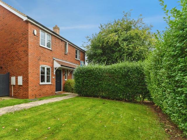 Bluebell Road, Lincolnshire DN33 4 bed detached house to rent £1,500 pcm £346 pw