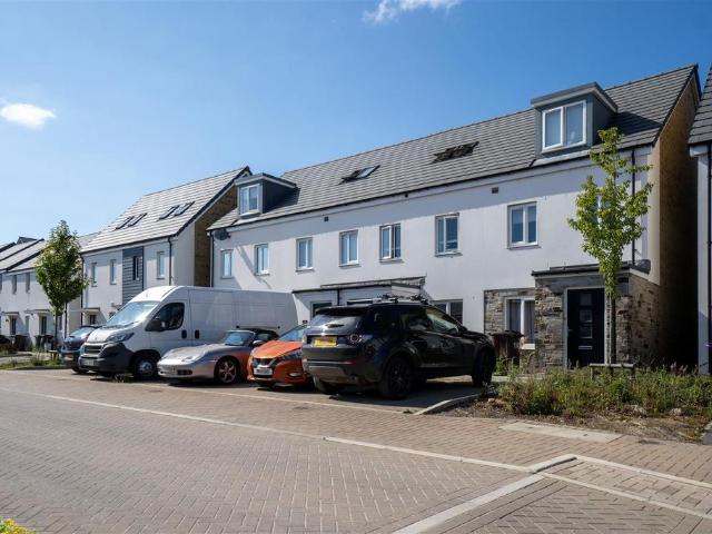 Bluebell Street, Plymouth 3 bed house to rent £1,325 pcm £306 pw
