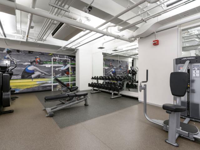 Blueground Boston Studio Apartment for Rent at 8 Whittier Pl #331, Boston, MA 02114 West End