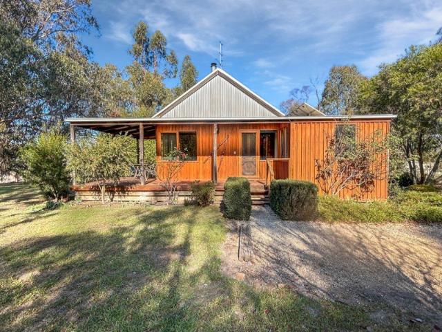 Bluegum Ridge Cottage offered furnished