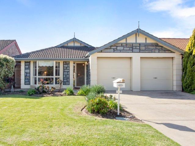 Bluestone courtyard character featuring a low maintenance disposition & more space than most