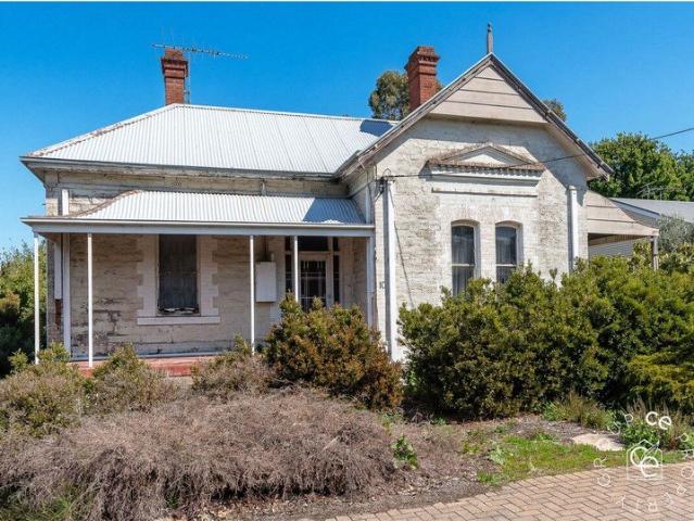 Bluestone Villa, Ready for Renovation