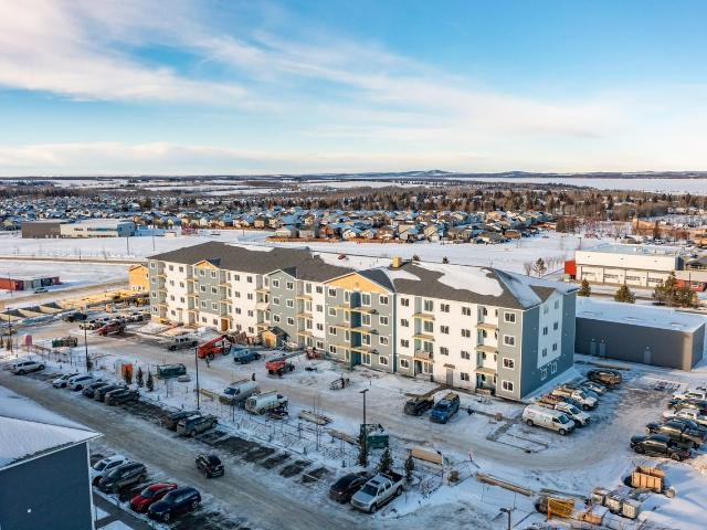 BlueWater Apartments North 2 Bedroom Apartment for Rent at 17 Broadway Rise, Sylvan Lake, AB T4S 0X9