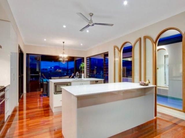 BLUEWATER ESTATE LIFESTYLE WATERFRONT HOME WITH POOL ELECTRICITY & WATER INClUDED