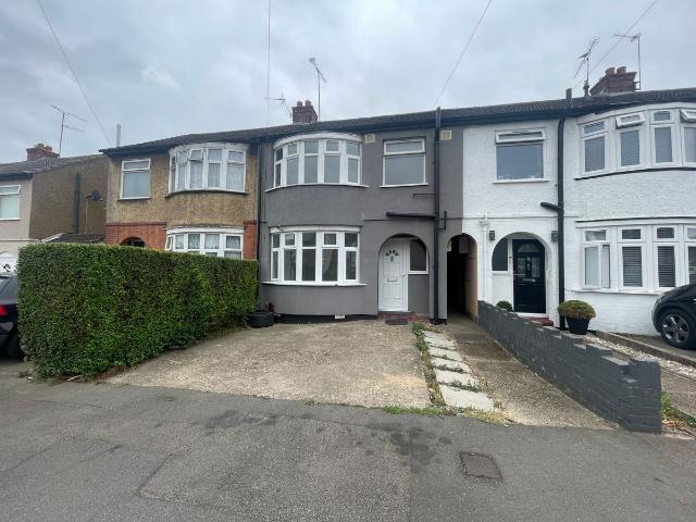 Blundell Road, Luton LU3, 3 bed terraced house to rent, £1,550 pcm | PrimeLocation