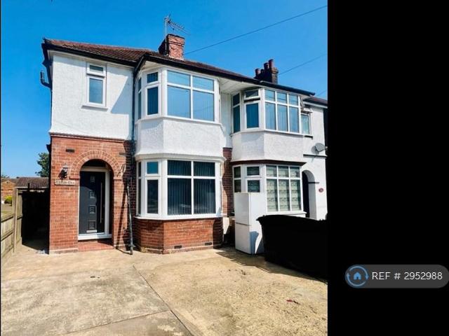 Blundell Road, Luton, LU3 3 bed semi detached house to rent £1,775 pcm £410 pw