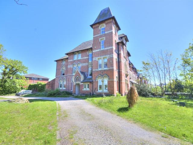 Blundellsands Road West, Liverpool L23, 1 bed flat to rent, £700 pcm | PrimeLocation