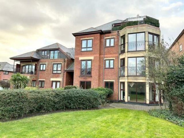 Blundellsands Road West, Liverpool L23, 2 bed flat to rent, £1,500 pcm | PrimeLocation